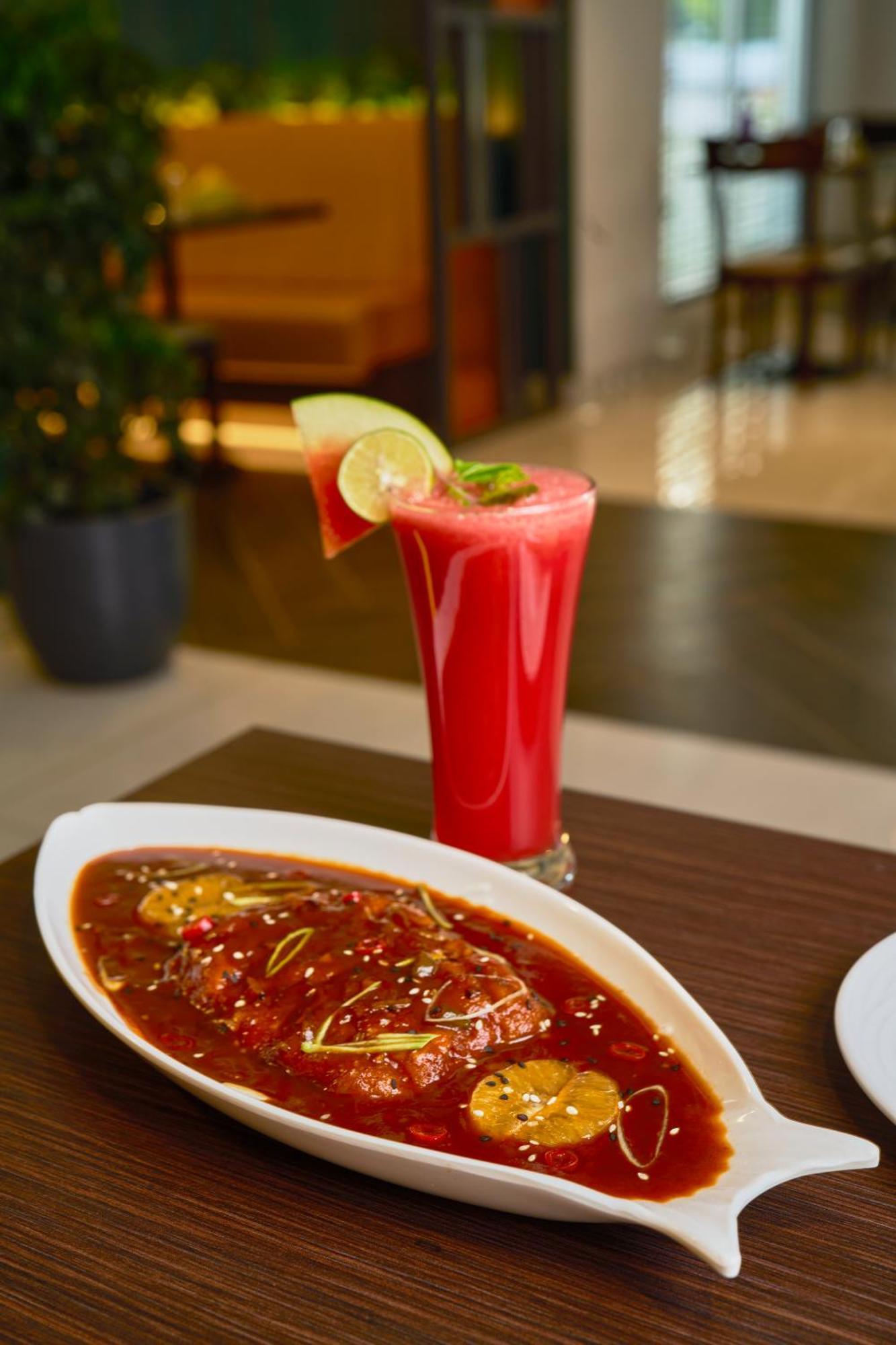 Hotel Abad Kochi Buitenkant foto
