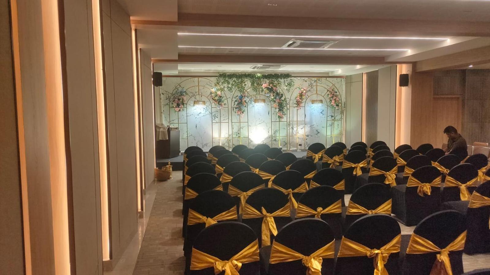 Hotel Abad Kochi Buitenkant foto